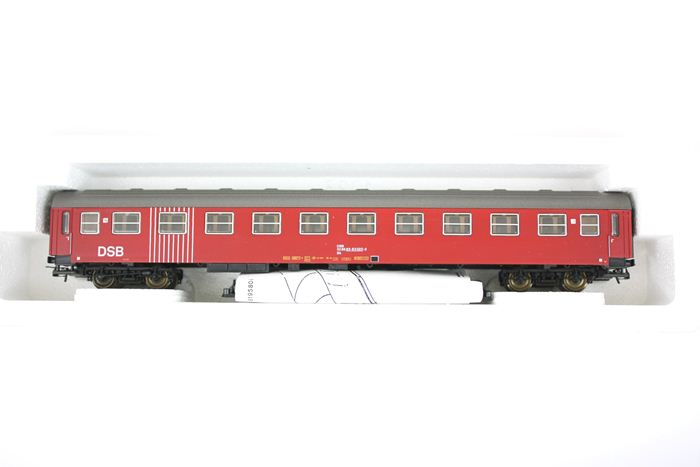 Lima 309441 DSB 2. kl. passagervogn med kiosk