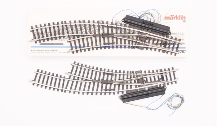 Märklin 2267 sporskiftesæt, buet, højre/venstre, elektrisk