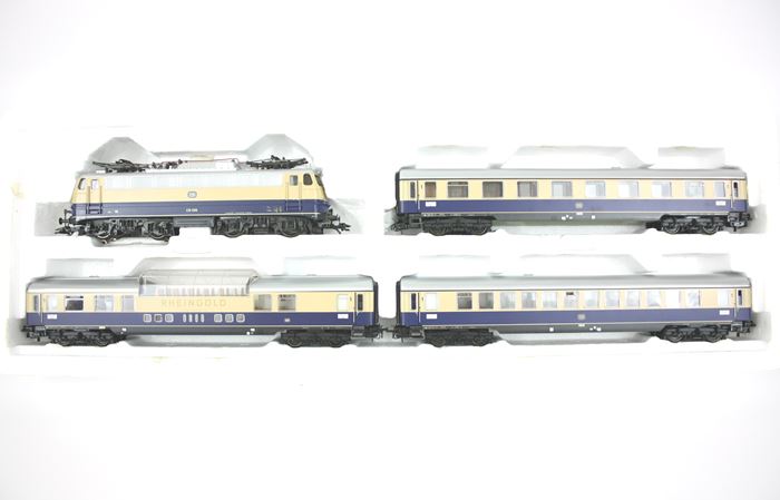 Märklin 28503 DB "Rheingold" togsæt, AC analog