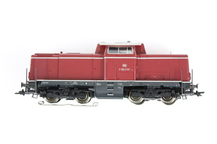 Märklin 29448 DB V 100 diesellokomotiv, AC digital