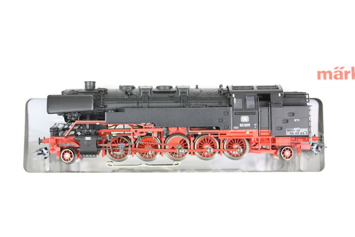 Märklin 37096 DB BR 85 damplokomotiv, AC digital
