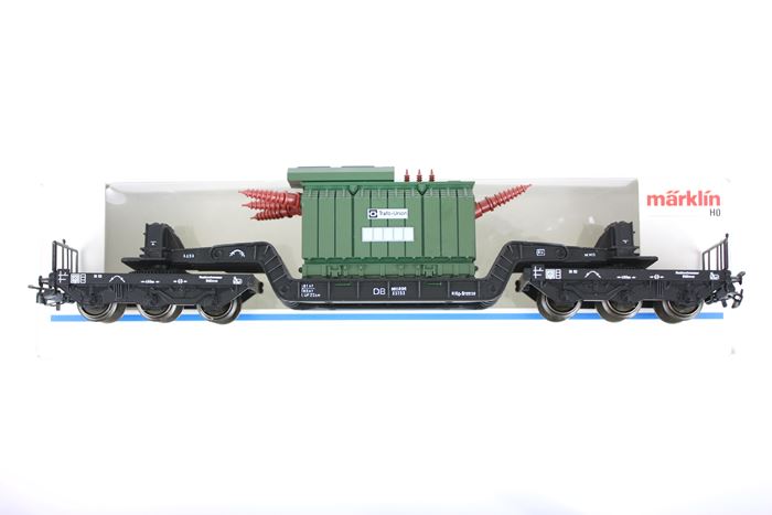 Märklin 4617.5 DB SST 53 godsvogn med transformator