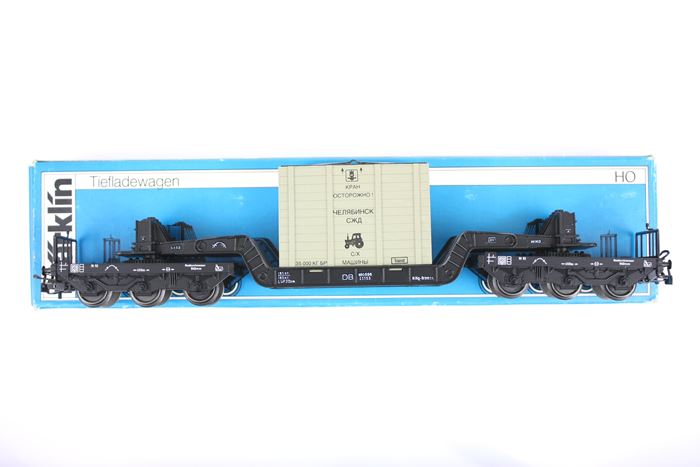 Märklin 4618.4 DB SST 53 godsvogn med transportkasse