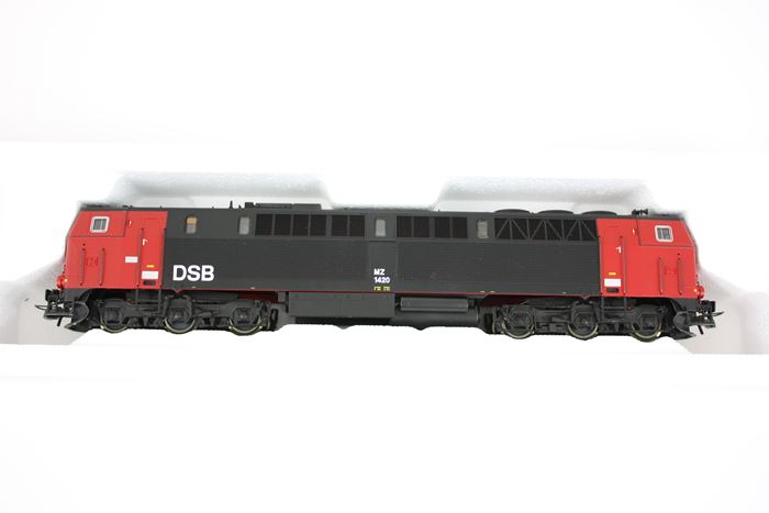 Roco 62712 DSB MZ 1414 diesellokomotiv, DC analog