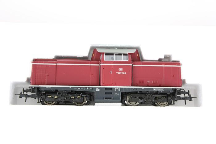 Roco 68822 DB V 100 diesellokomotiv, AC digital